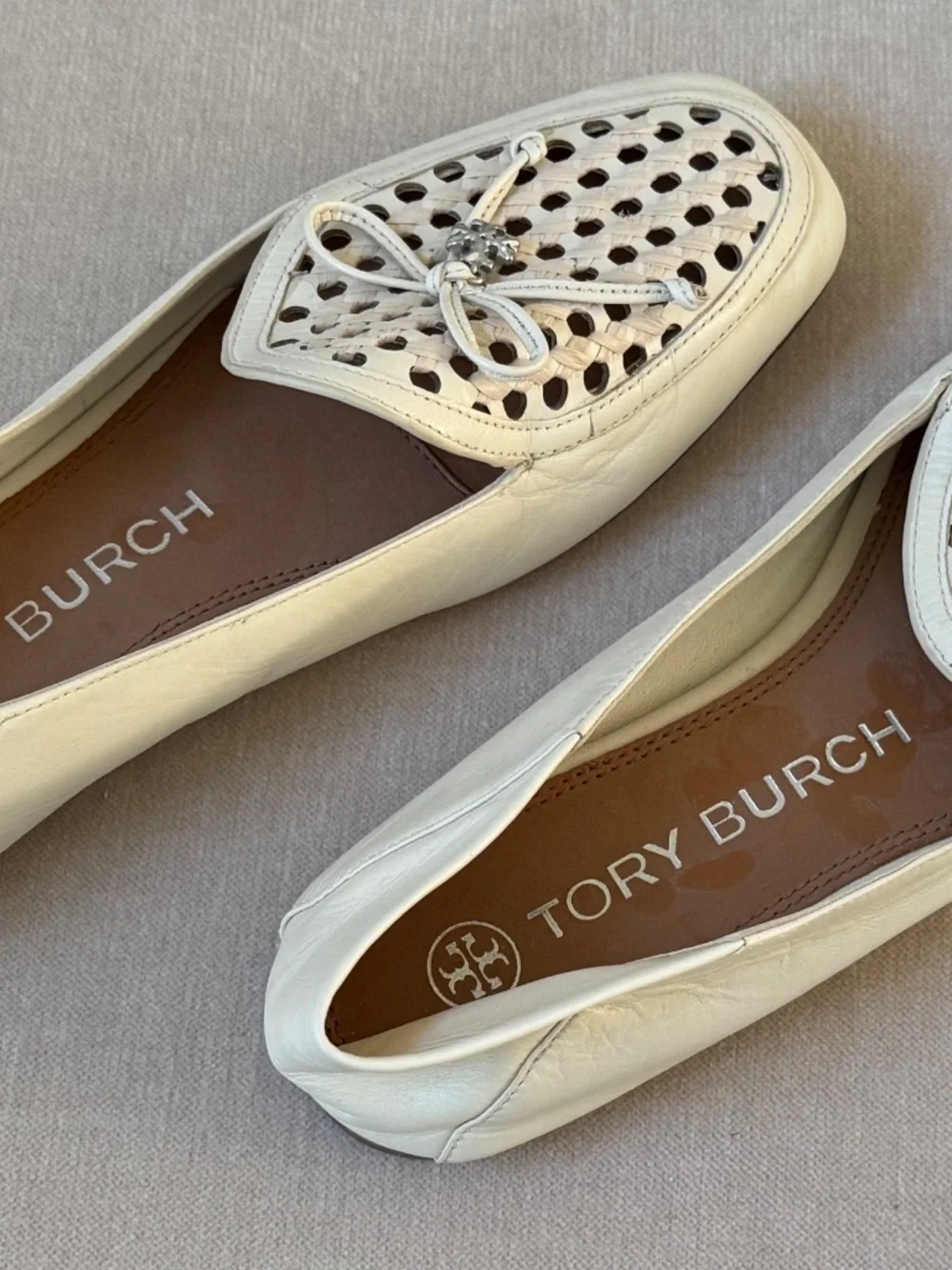 Tory Burch White Leather Perforated Bow Driving Loafers Flats 7